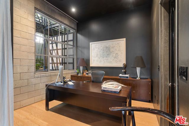 710 N Orlando Avenue 101, West Hollywood, CA 90069