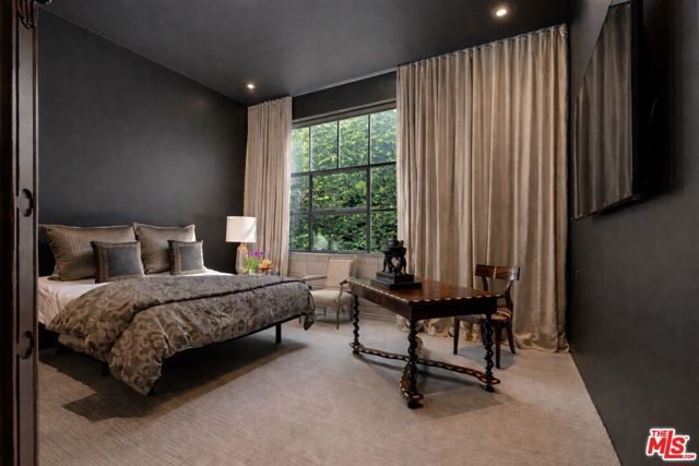 710 N Orlando Avenue 101, West Hollywood, CA 90069