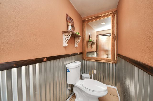 7903 Veranda Drive, Cove, TX 77523