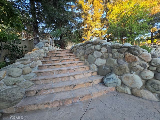 13557 Pineridge Court, Yucaipa, CA 92399
