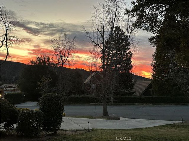 13557 Pineridge Court, Yucaipa, CA 92399