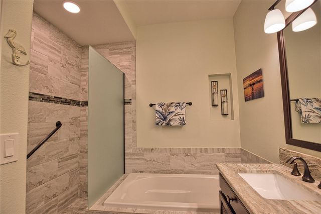 830 THE ESPLANADE N 201, Venice, FL 34285