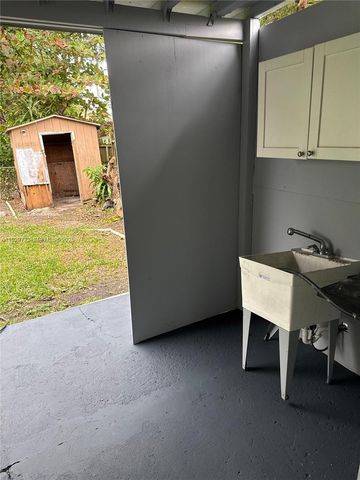 2917 NW 23rd Ave, Miami, FL 33142