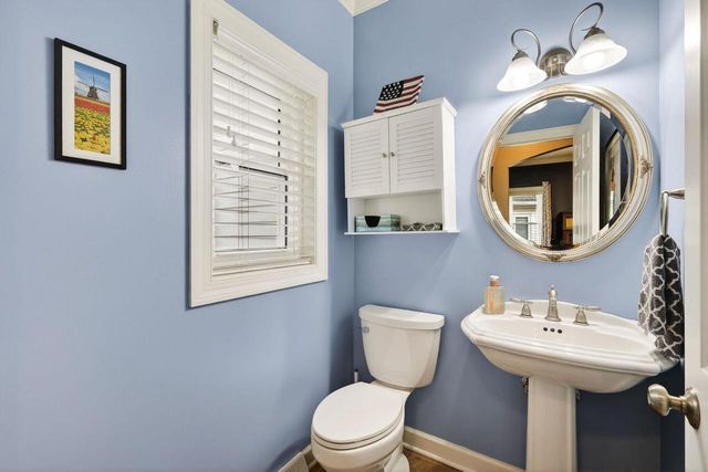 1500 Kentlands Court, Waunakee, WI 53597