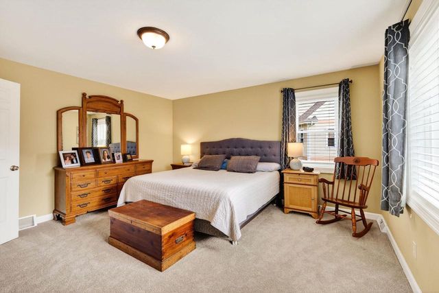 1500 Kentlands Court, Waunakee, WI 53597