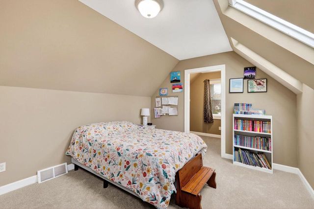 1500 Kentlands Court, Waunakee, WI 53597