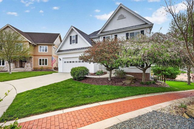 1500 Kentlands Court, Waunakee, WI 53597