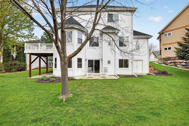 1500 Kentlands Court, Waunakee, WI 53597