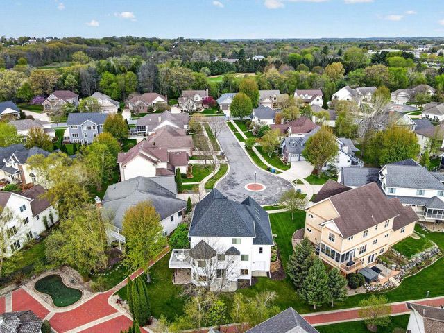 1500 Kentlands Court, Waunakee, WI 53597