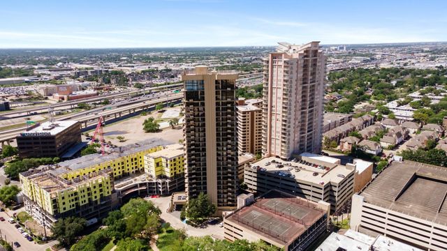 3350 Mccue Road 2404, Houston, TX 77056