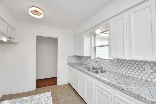 8534 Fillmore Street, Houston, TX 77029