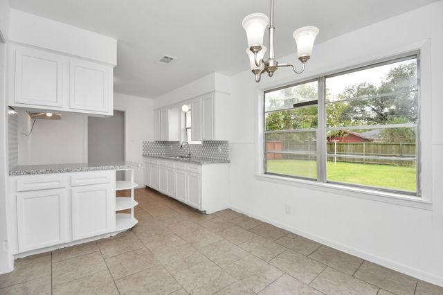 8534 Fillmore Street, Houston, TX 77029