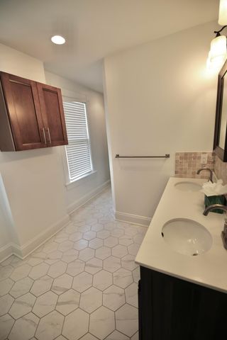 310 E Beck Street, Columbus, OH 43206