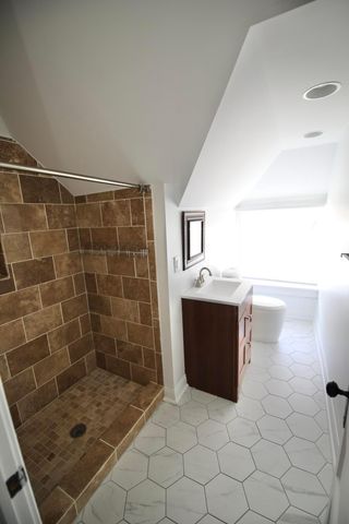 310 E Beck Street, Columbus, OH 43206