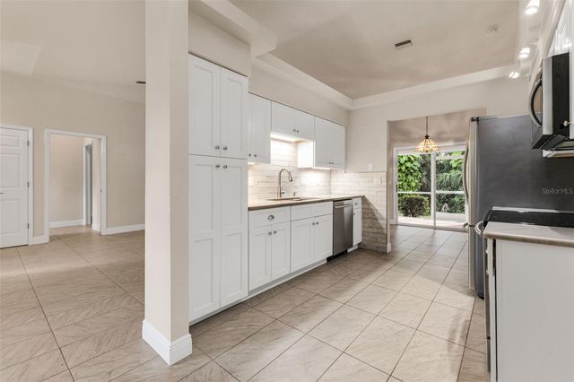 8479 CREEKVIEW LANE, Englewood, FL 34224