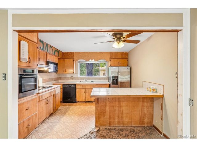 926 S Robb Way, Lakewood, CO 80226