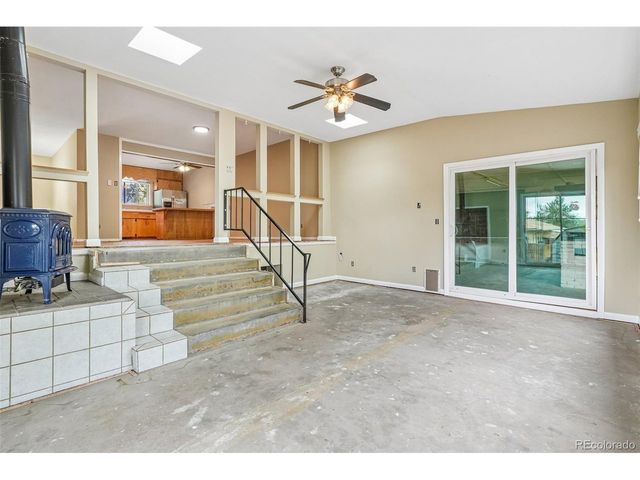 926 S Robb Way, Lakewood, CO 80226
