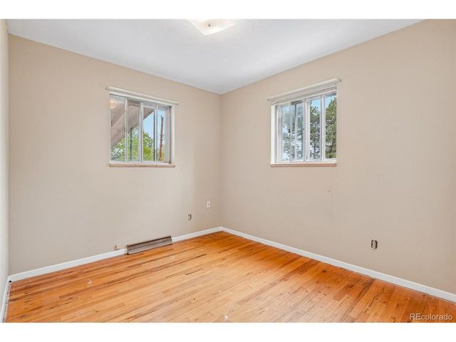926 S Robb Way, Lakewood, CO 80226
