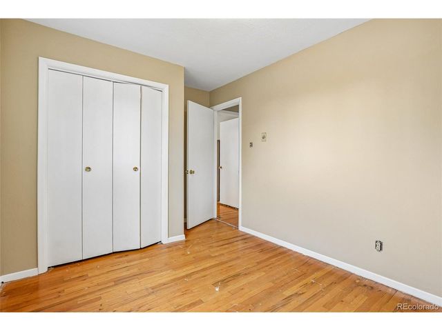 926 S Robb Way, Lakewood, CO 80226