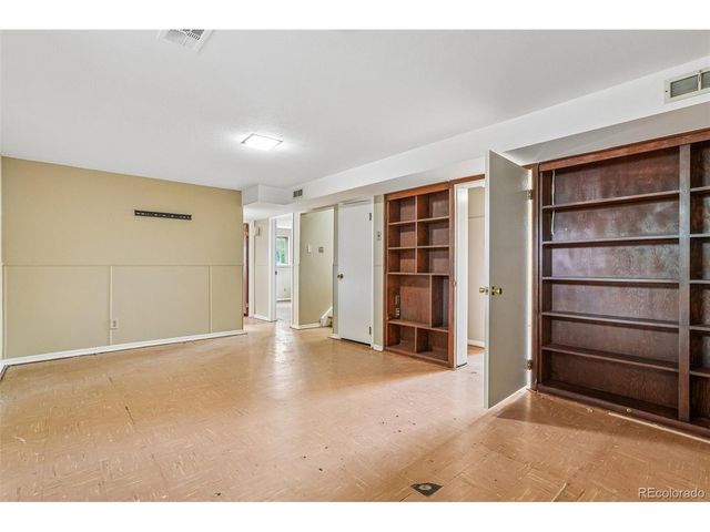 926 S Robb Way, Lakewood, CO 80226