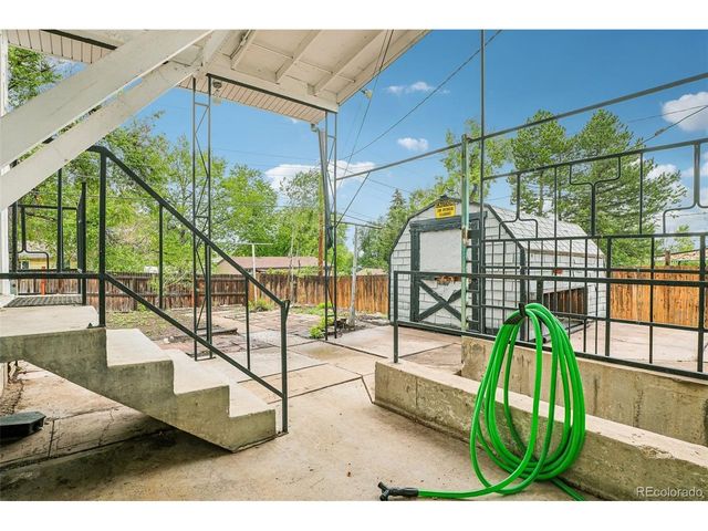 926 S Robb Way, Lakewood, CO 80226