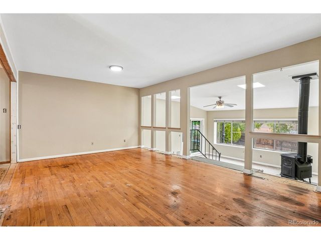 926 S Robb Way, Lakewood, CO 80226