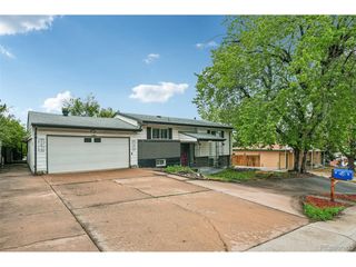 926 S Robb Way, Lakewood, CO 80226