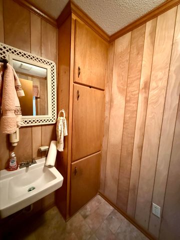 1114 Juniper Dr., Columbia, MS 39429