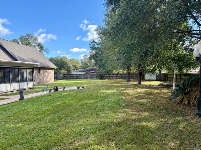 1114 Juniper Dr., Columbia, MS 39429