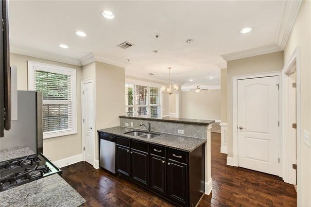 2300 Peachford Road 4002, Dunwoody, GA 30338