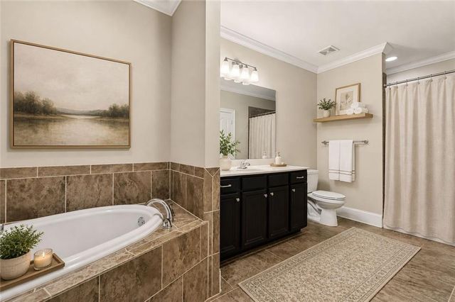 2300 Peachford Road 4002, Dunwoody, GA 30338