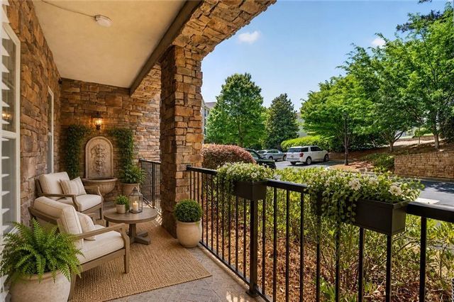 2300 Peachford Road 4002, Dunwoody, GA 30338