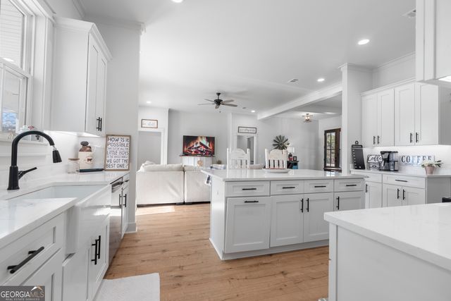 4005 Golfview Drive, Blackshear, GA 31516