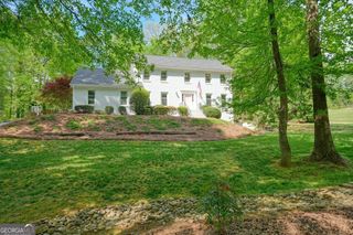 1075 Willow Bend, Roswell, GA 30075