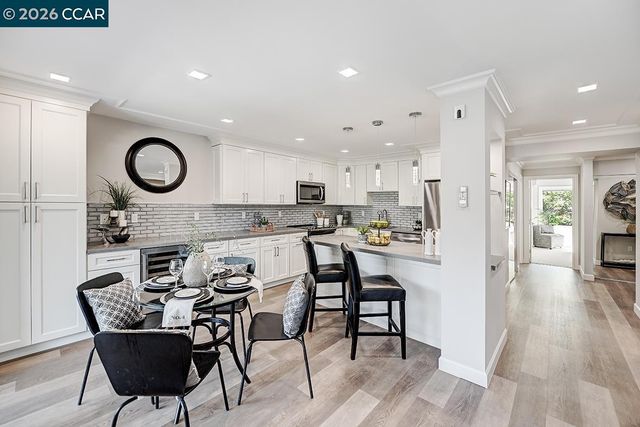 3410 TICE CREEK 4, Walnut Creek, CA 94595