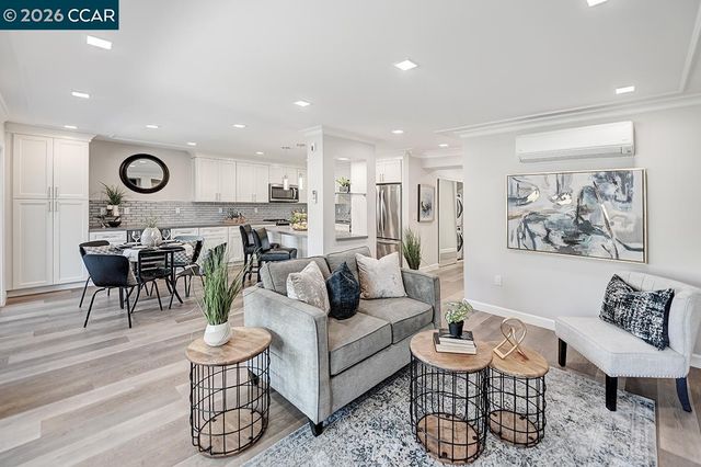 3410 TICE CREEK 4, Walnut Creek, CA 94595