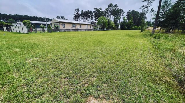 48 Road 5027, Cleveland, TX 77327