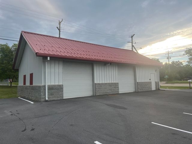 400 N DELPHINE AVE, Waynesboro, VA 22980