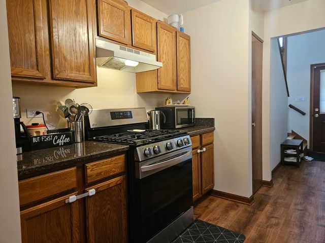 10956 S 76th Avenue, Palos Hills, IL 60465