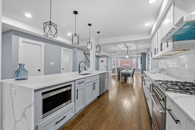 1531 Wenonah Avenue, Berwyn, IL 60402