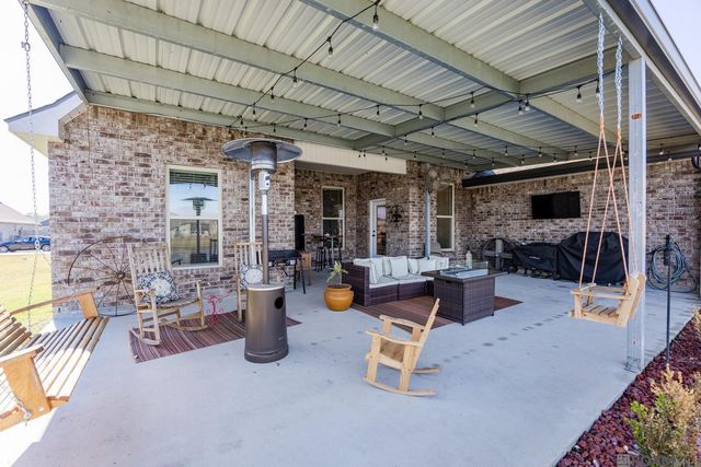 4822 Longwood Dr, Addis, LA 70710