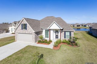 4822 Longwood Dr, Addis, LA 70710