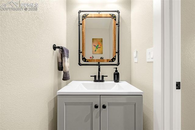 300 Spring Street, Palmer Lake, CO 80133