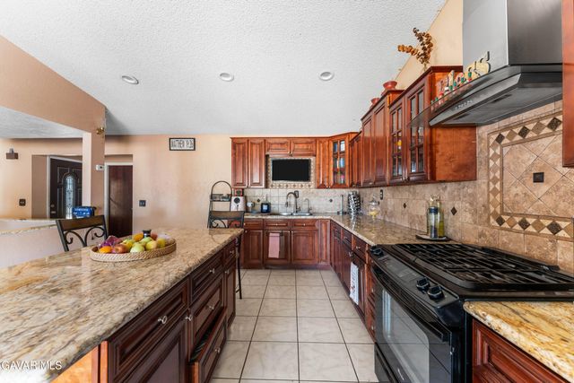9615 E Avenue S12, Littlerock, CA 93543