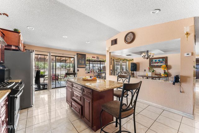 9615 E Avenue S12, Littlerock, CA 93543