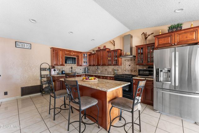 9615 E Avenue S12, Littlerock, CA 93543