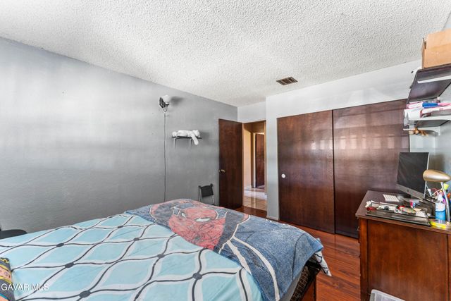 9615 E Avenue S12, Littlerock, CA 93543