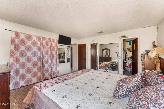 9615 E Avenue S12, Littlerock, CA 93543