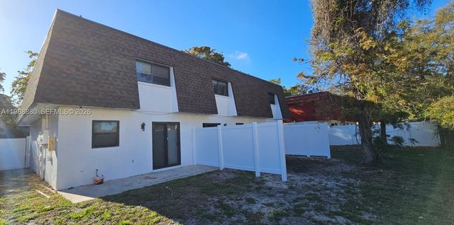 2260 NW 59th Way, Lauderhill, FL 33313