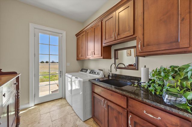 3086 County Road 4106, Greenville, TX 75401